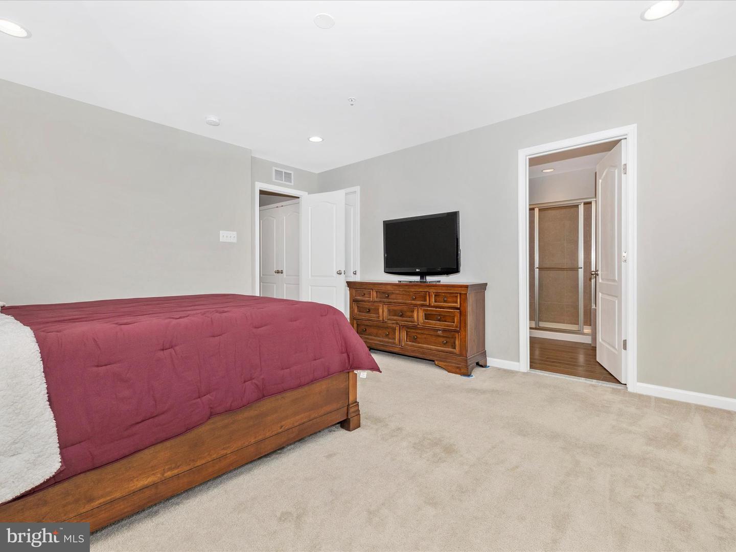 20219 Capital LANE