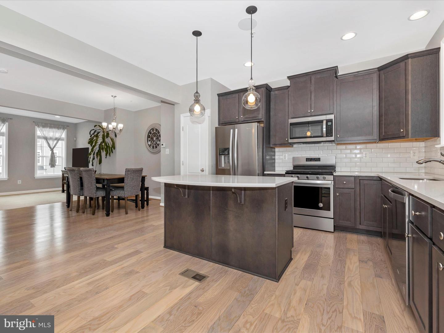 20219 Capital LANE