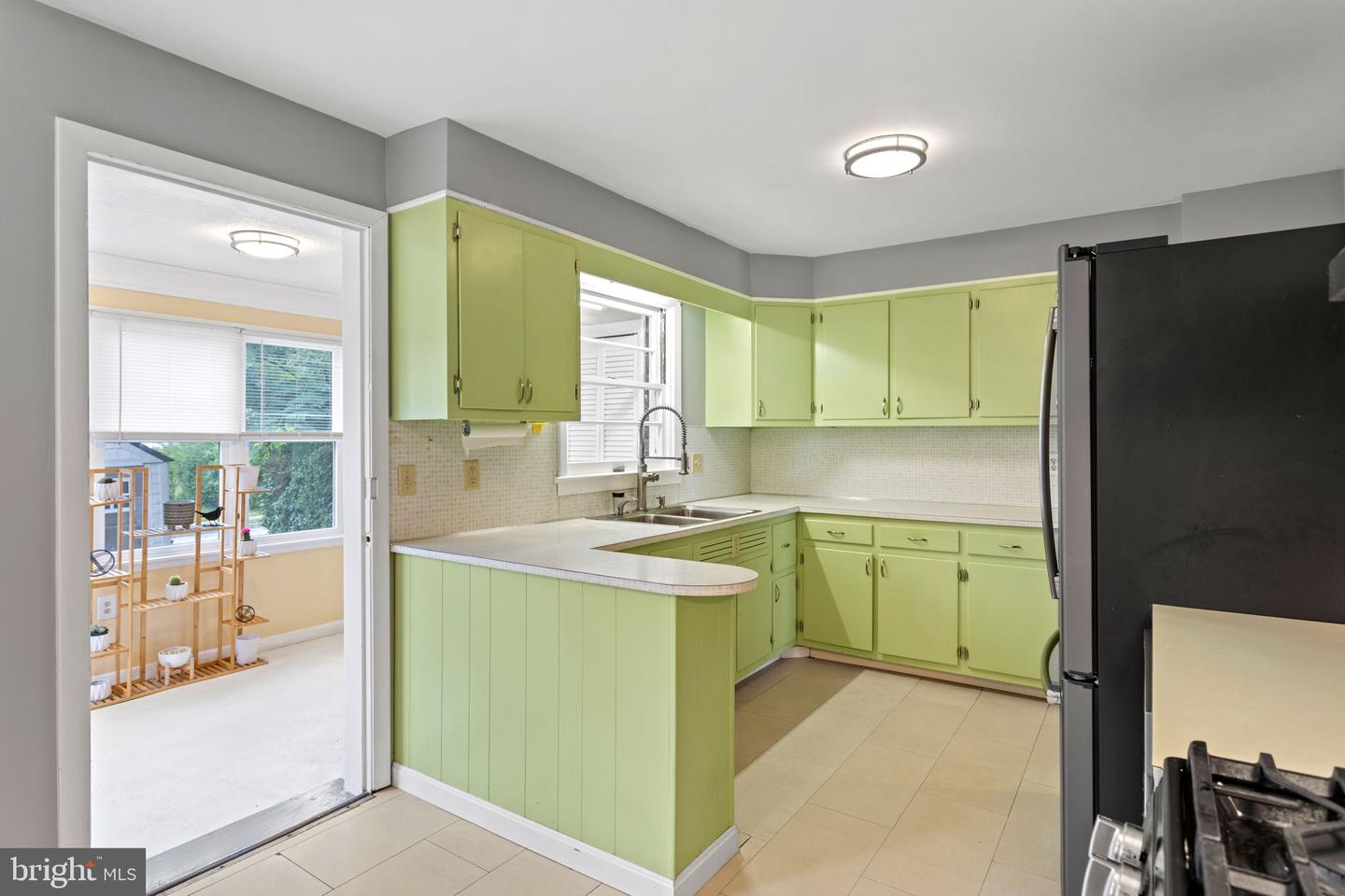 15 Snyder AVENUE