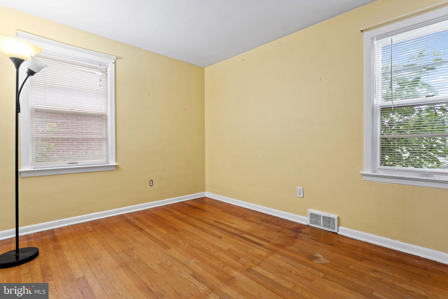 15 Snyder AVENUE