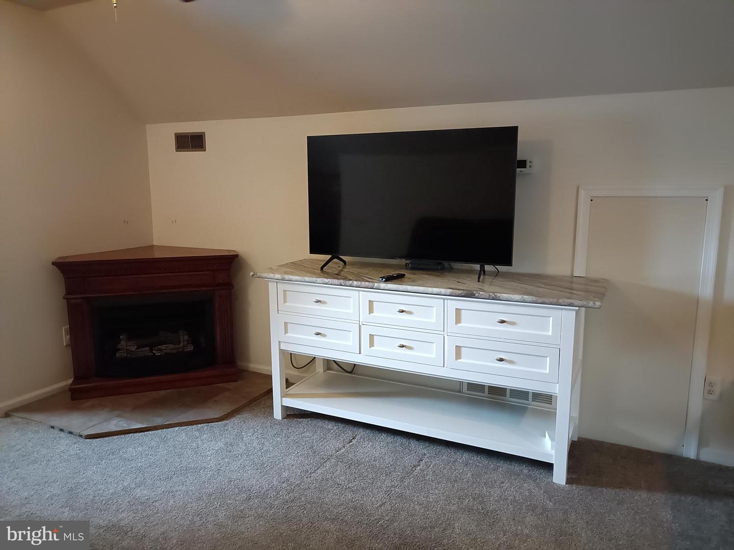 14022 Poplar Grove ROAD