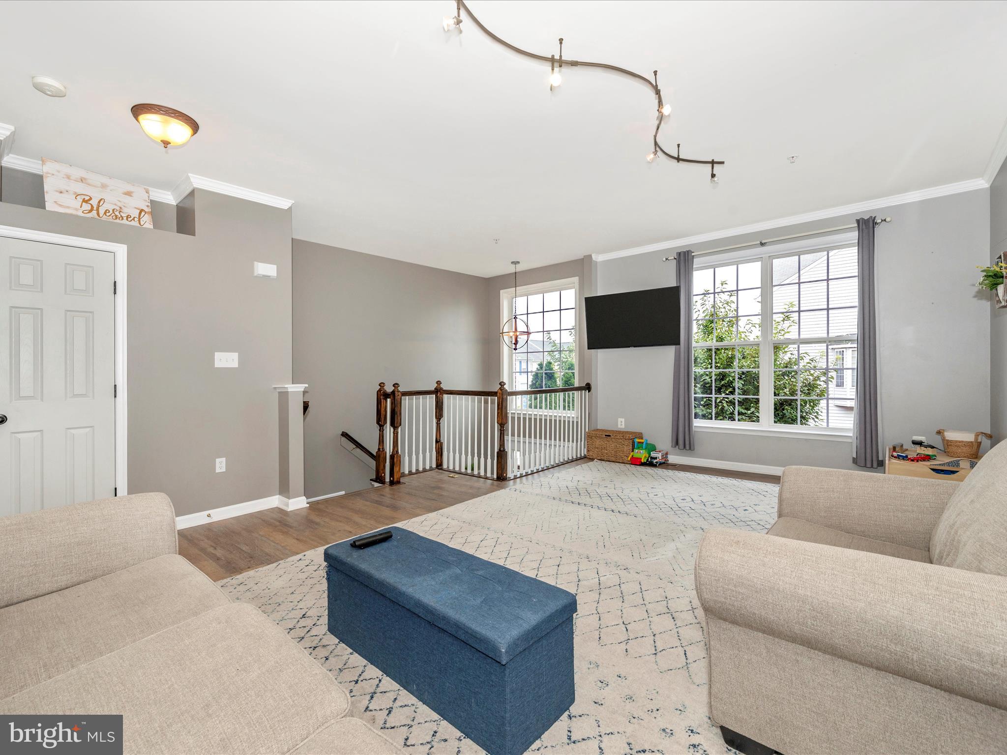 407 Green Fern CIRCLE