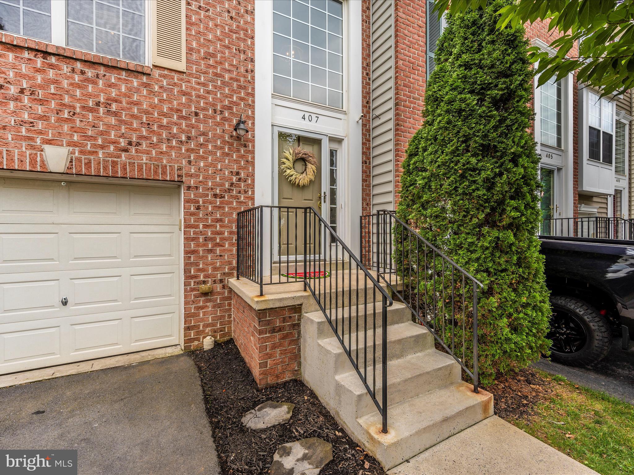 407 Green Fern CIRCLE