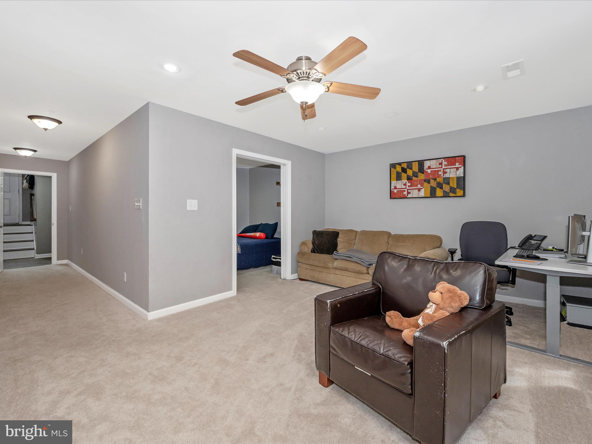 407 Green Fern CIRCLE