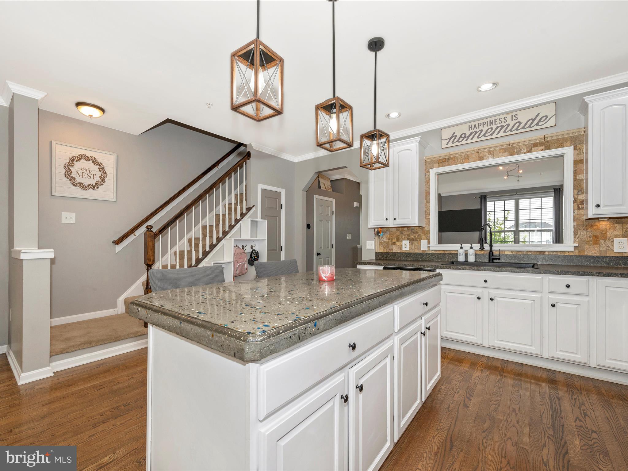 407 Green Fern CIRCLE