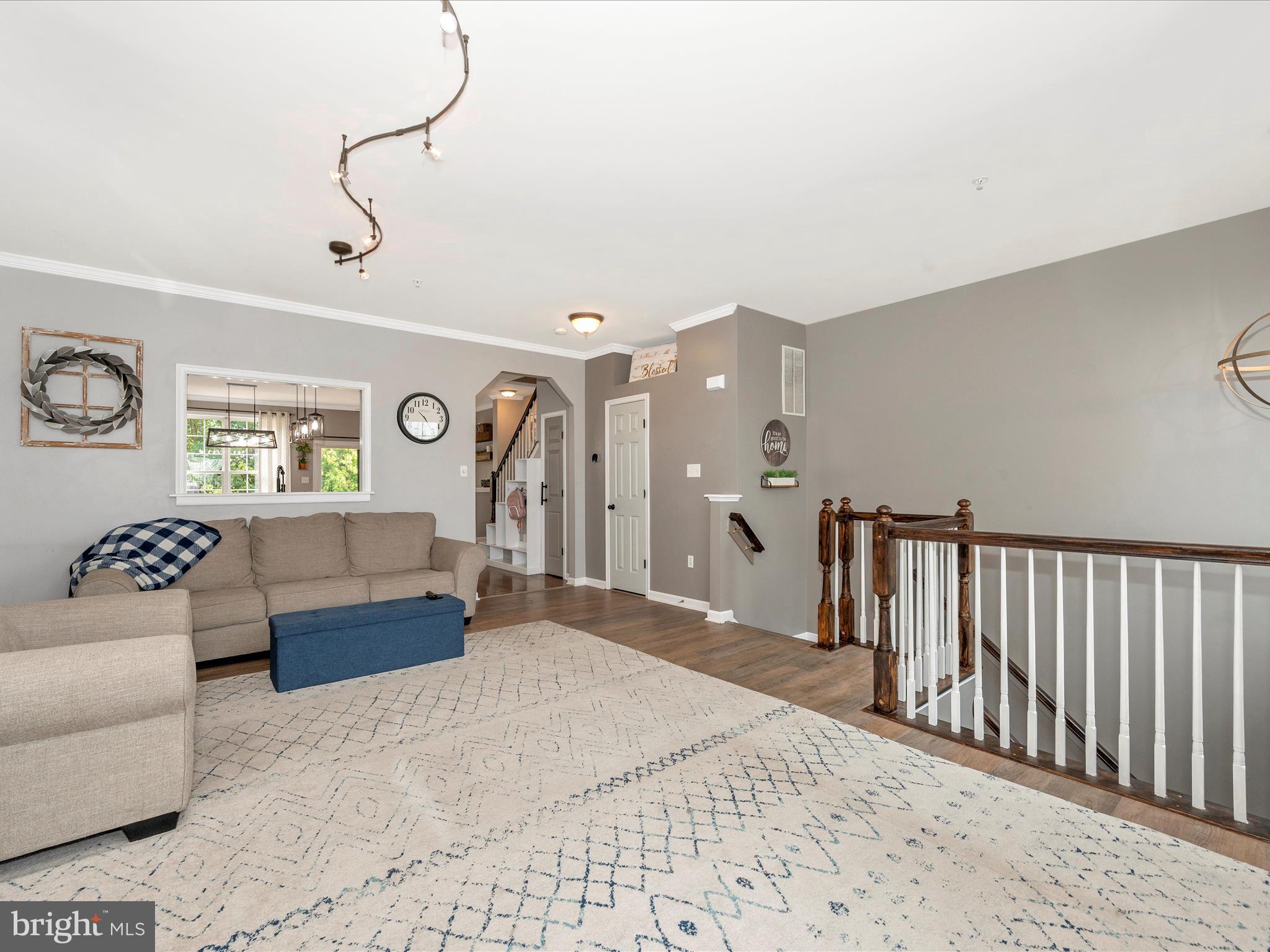 407 Green Fern CIRCLE
