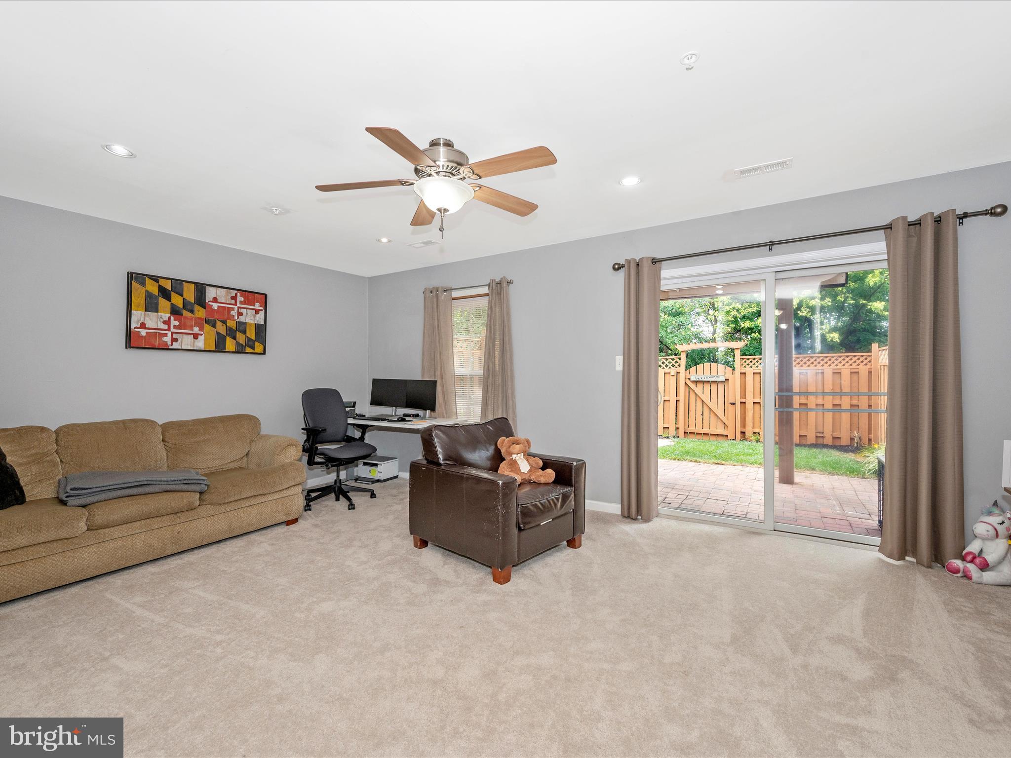 407 Green Fern CIRCLE