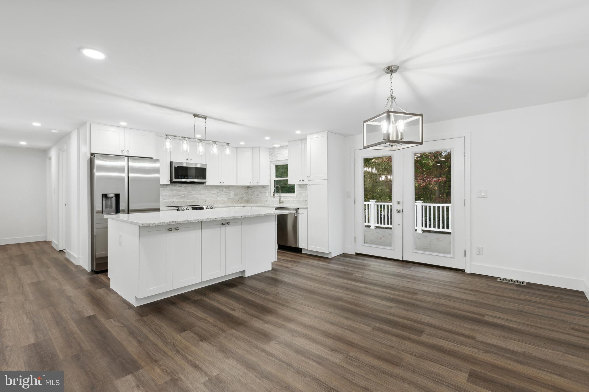 9121 Crystal Falls DRIVE