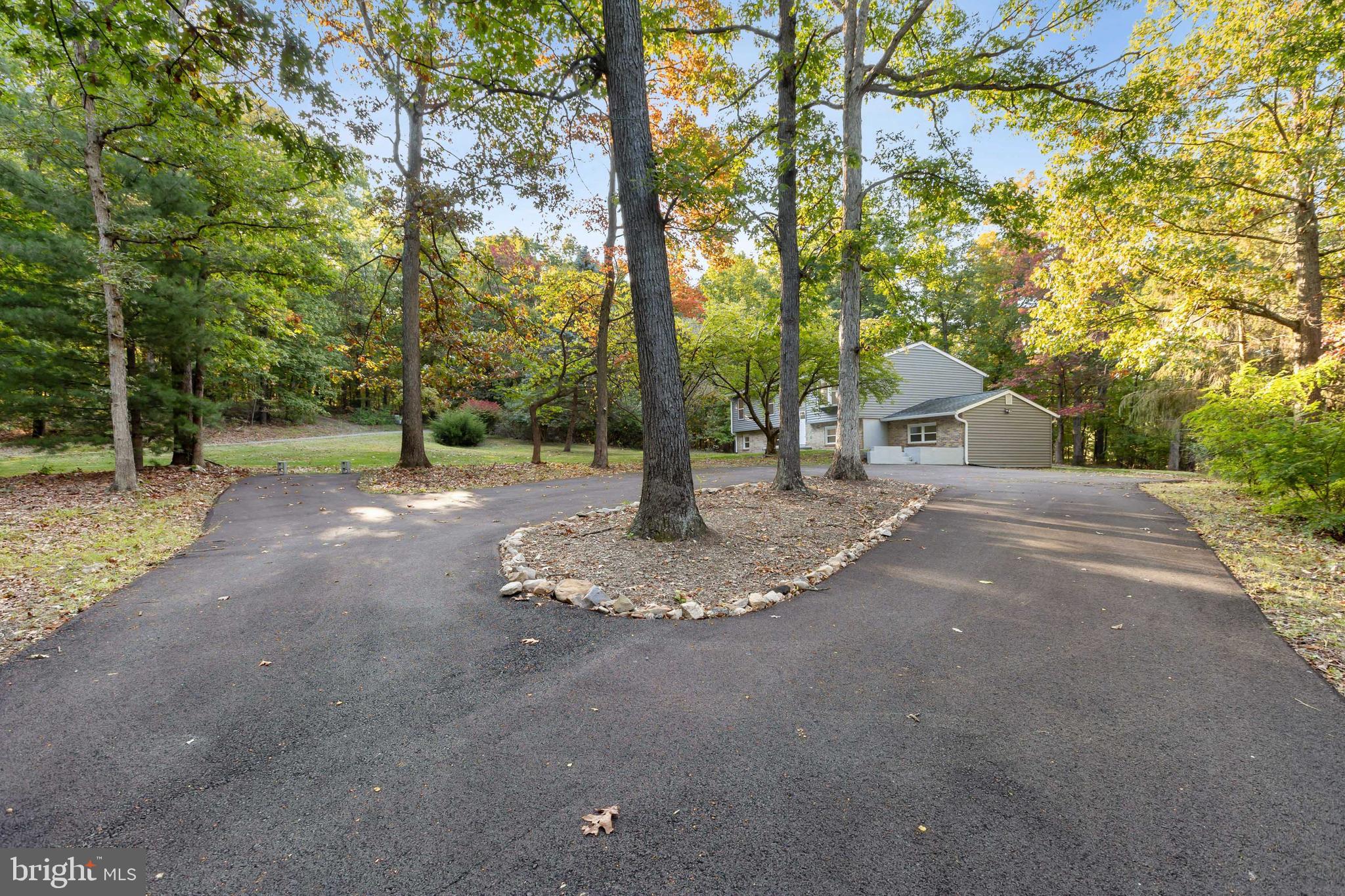 9121 Crystal Falls DRIVE