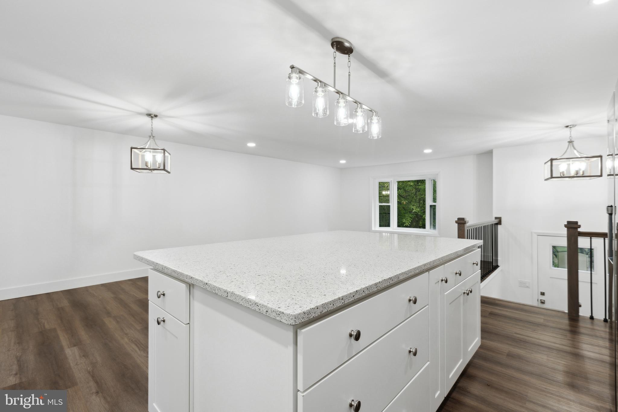 9121 Crystal Falls DRIVE