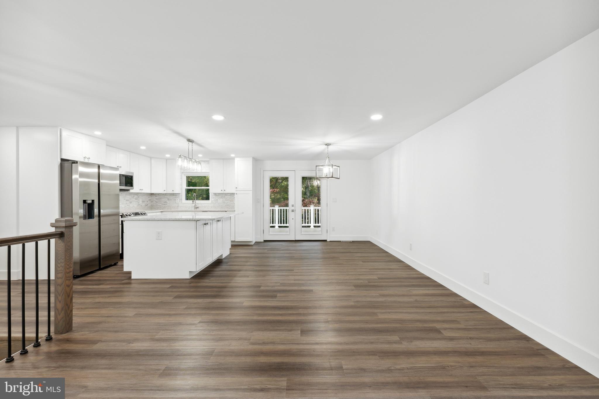 9121 Crystal Falls DRIVE
