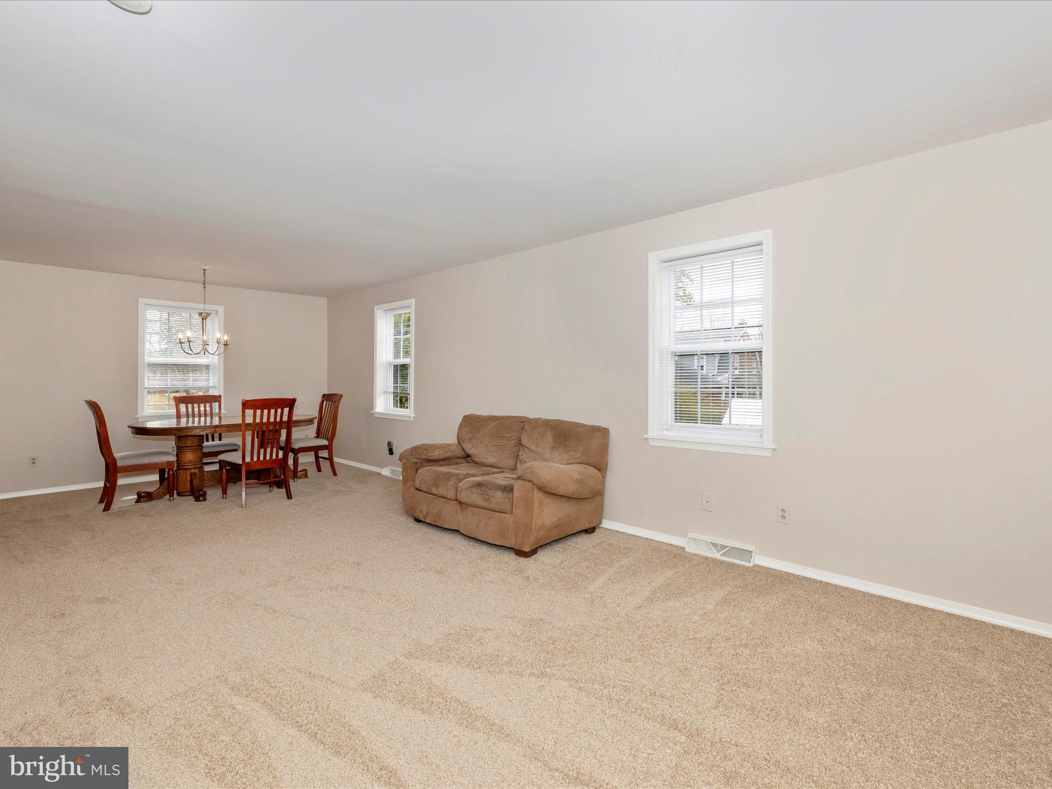 1421 Hamilton Blvd