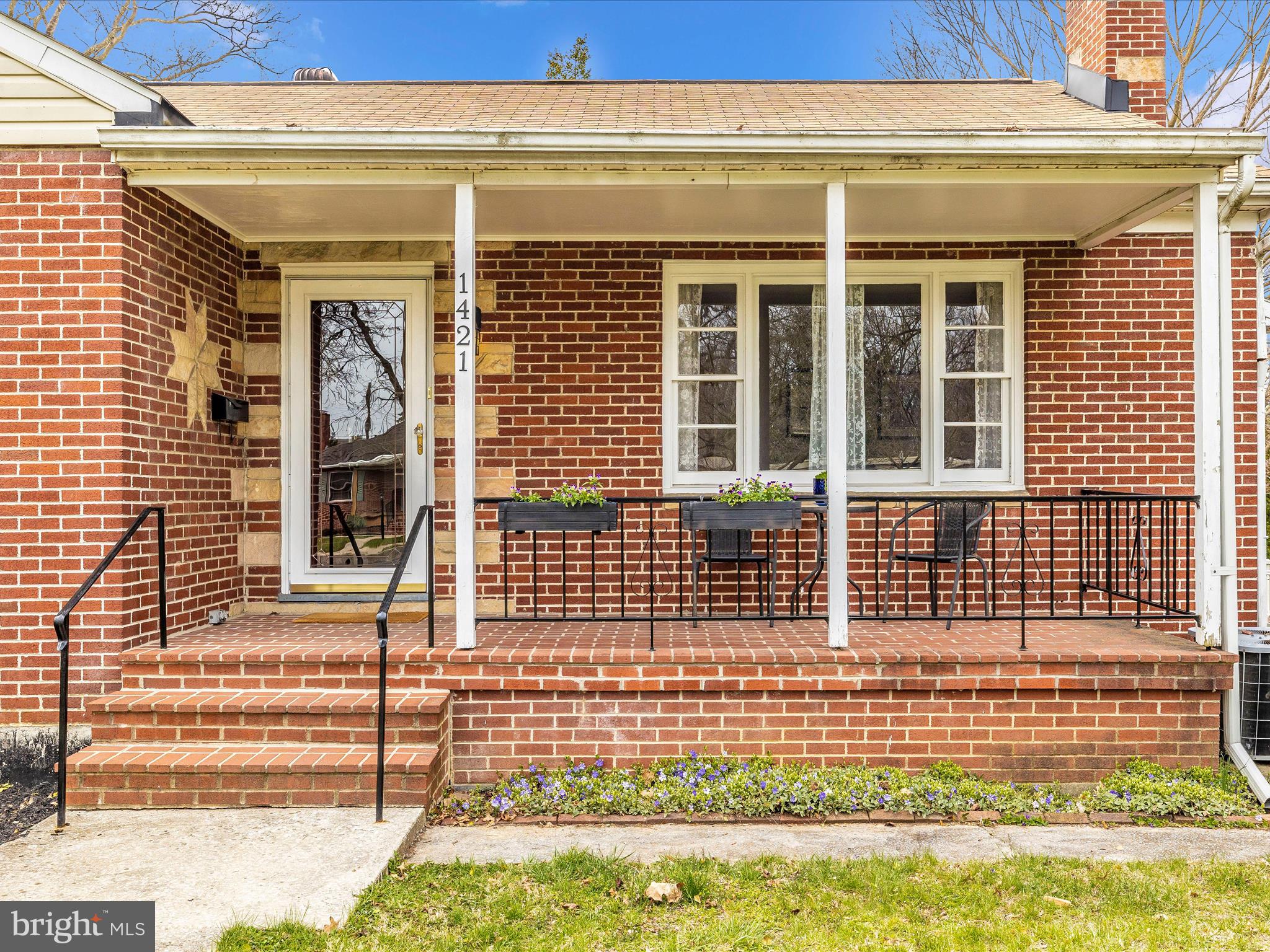 1421 Hamilton Blvd