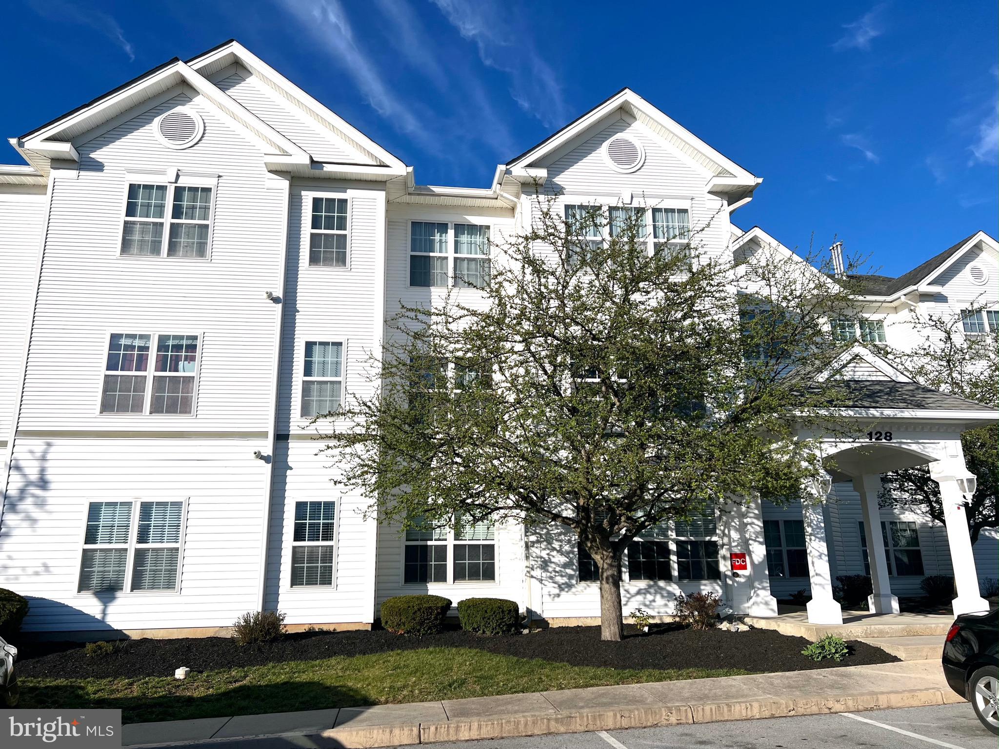 128 WISHING STAR COURT 1C
