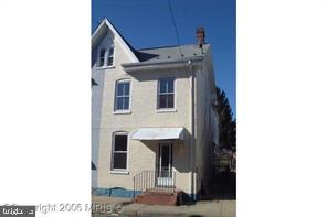 225 S Locust St