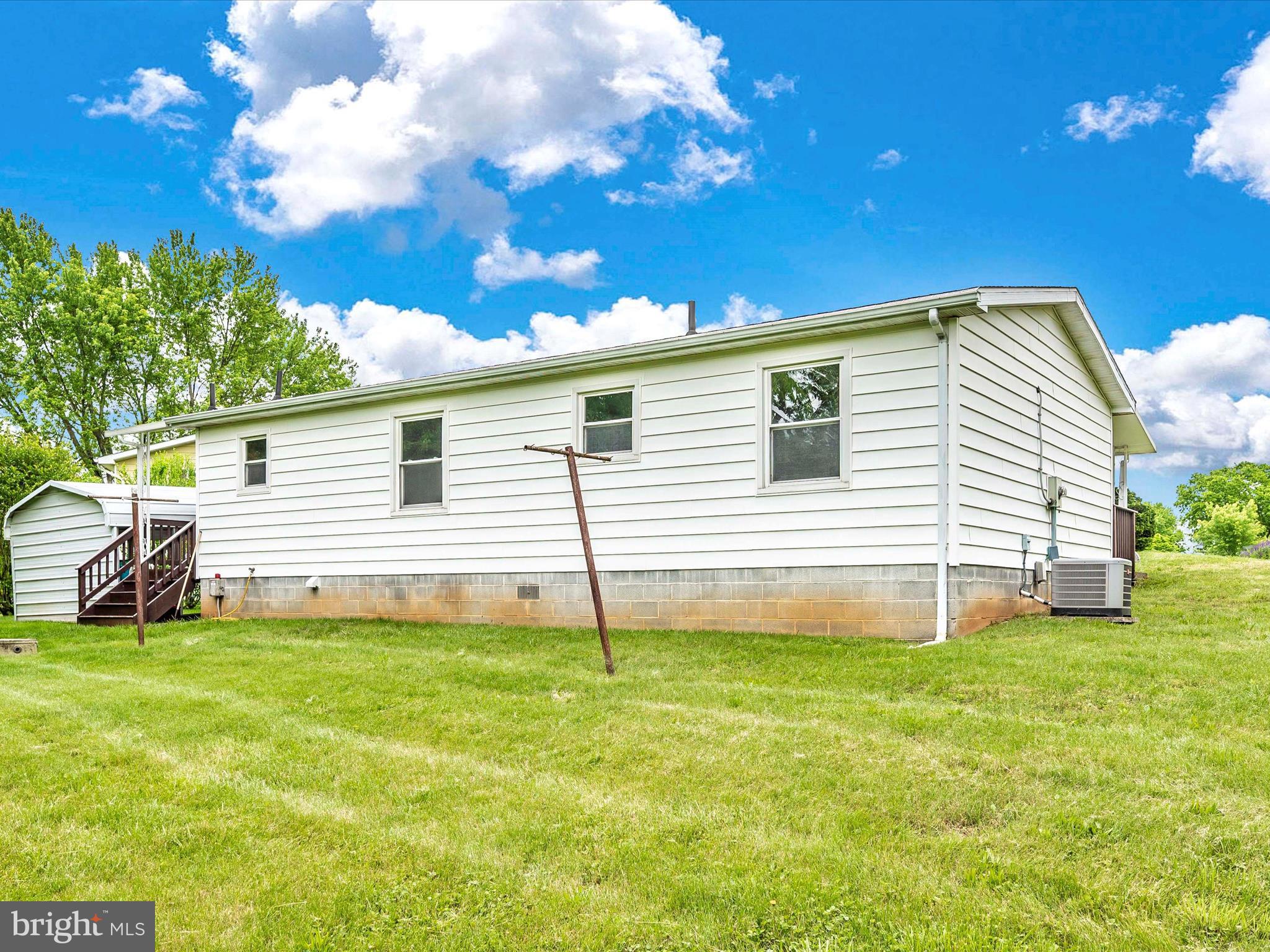 22 Bedrock Ln