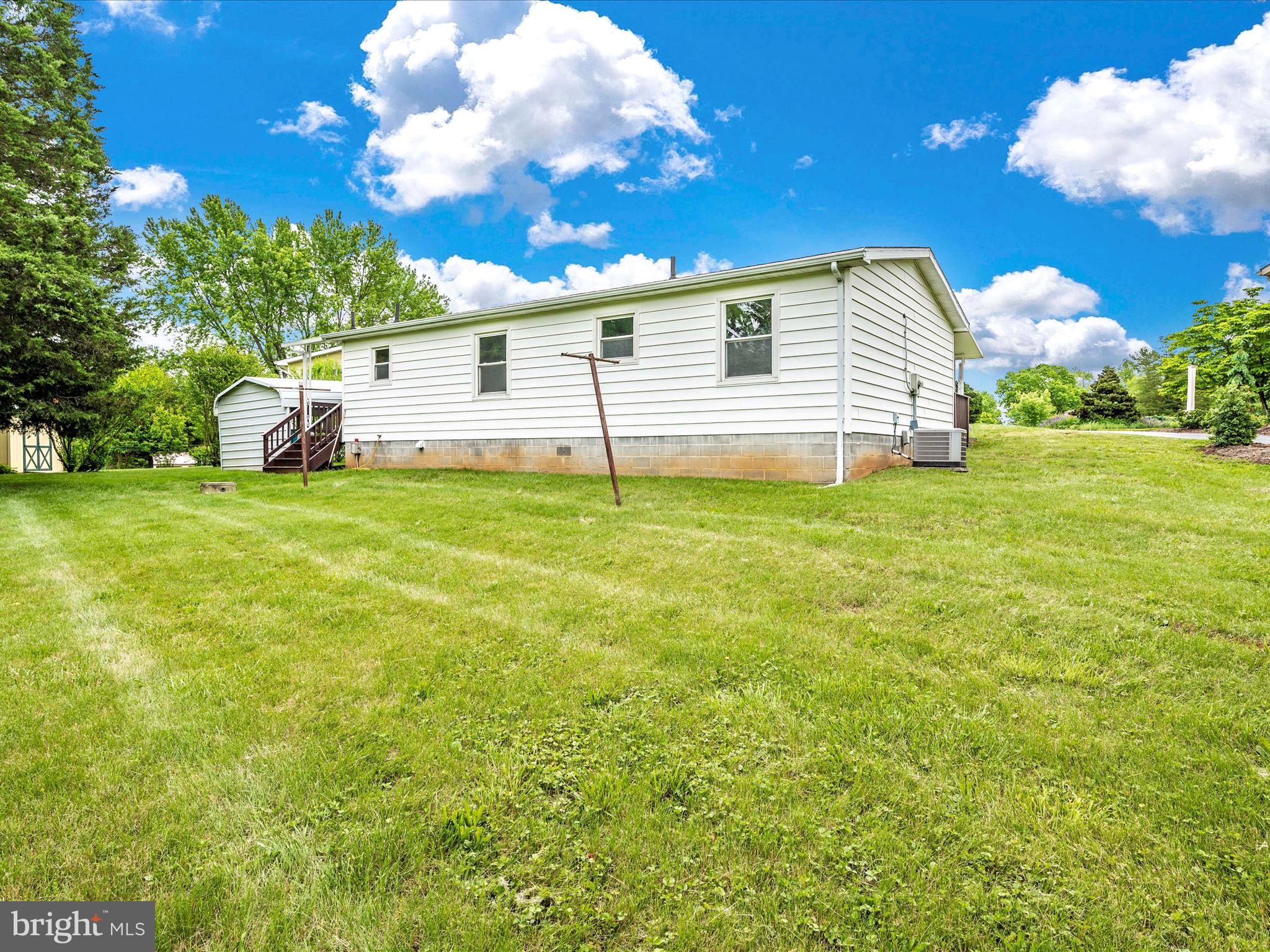 22 Bedrock Ln