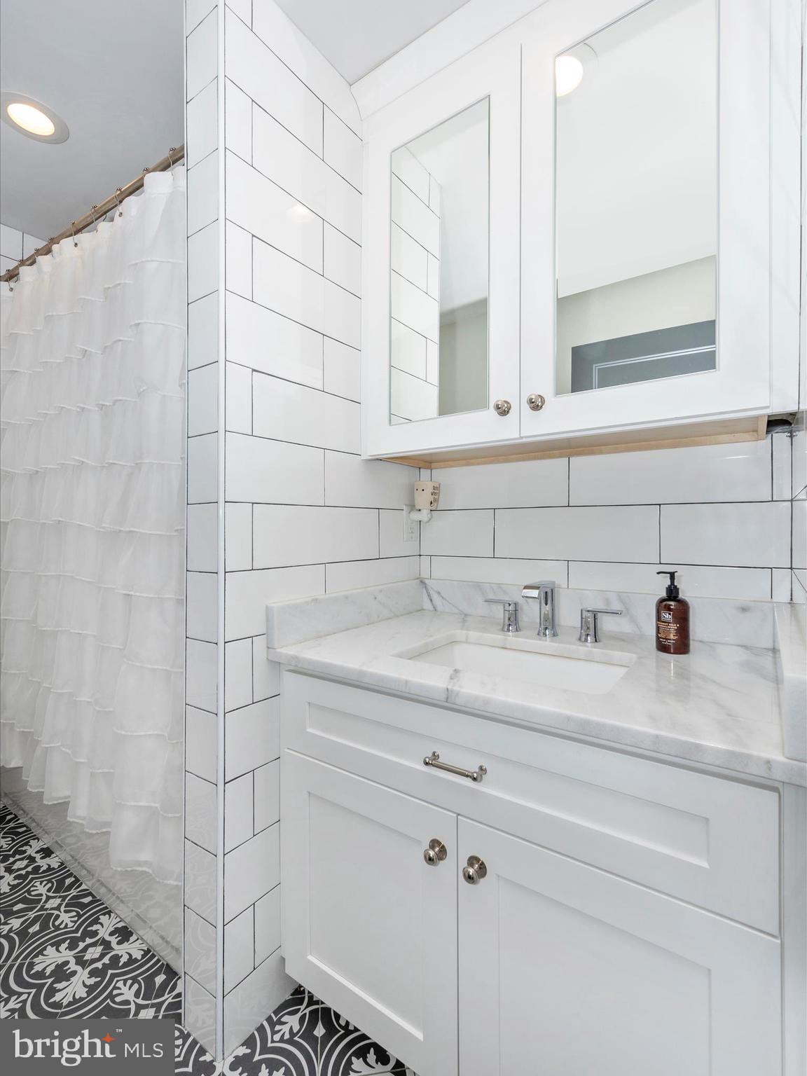 20305 BEAVER CREEK ROAD