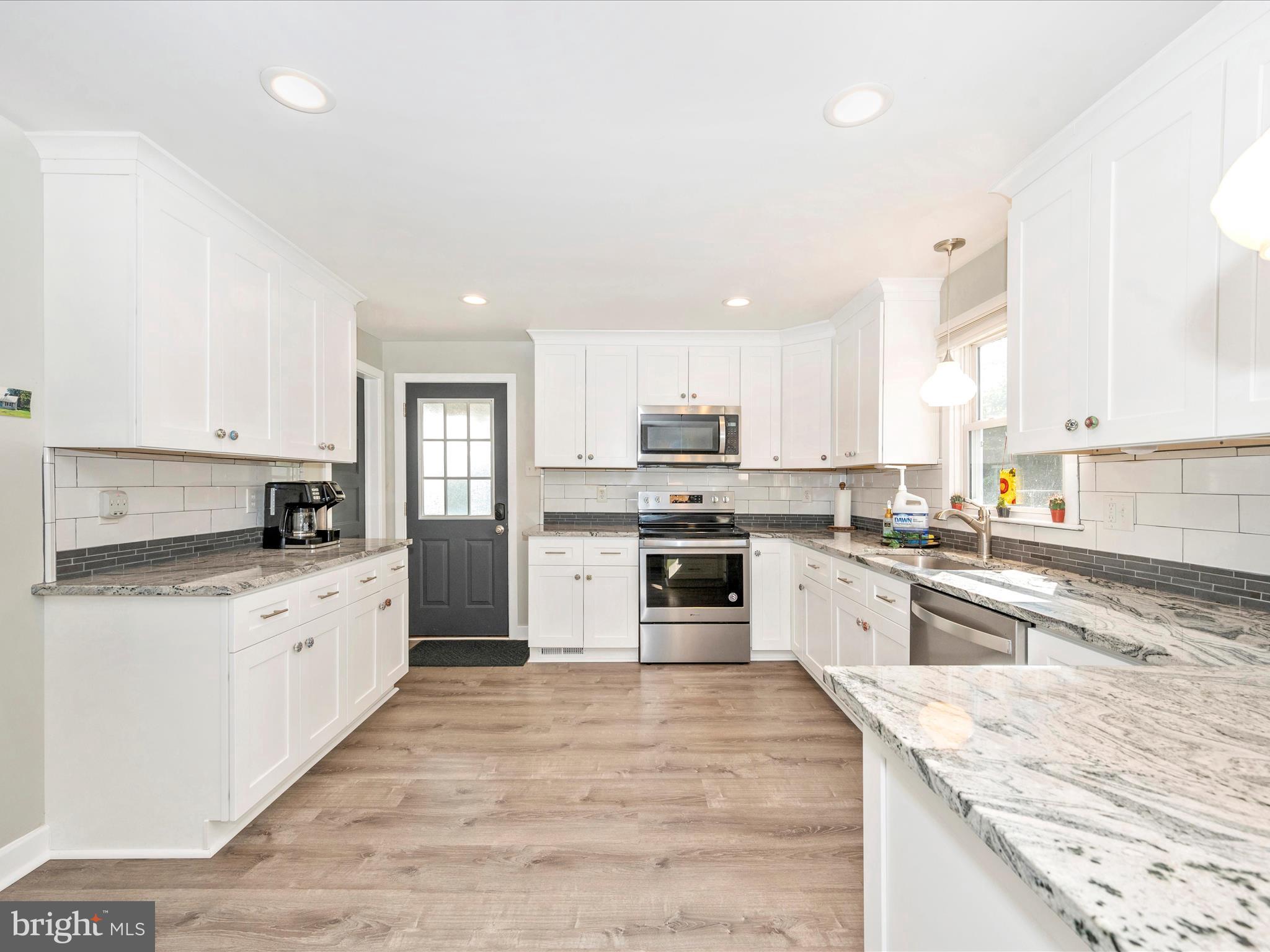 20305 BEAVER CREEK ROAD