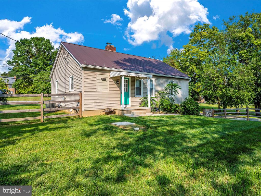 20305 BEAVER CREEK ROAD