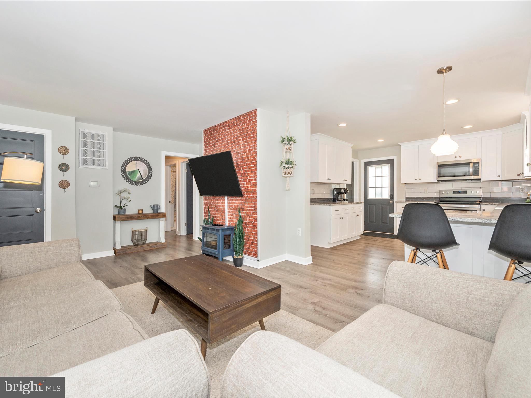 20305 BEAVER CREEK ROAD