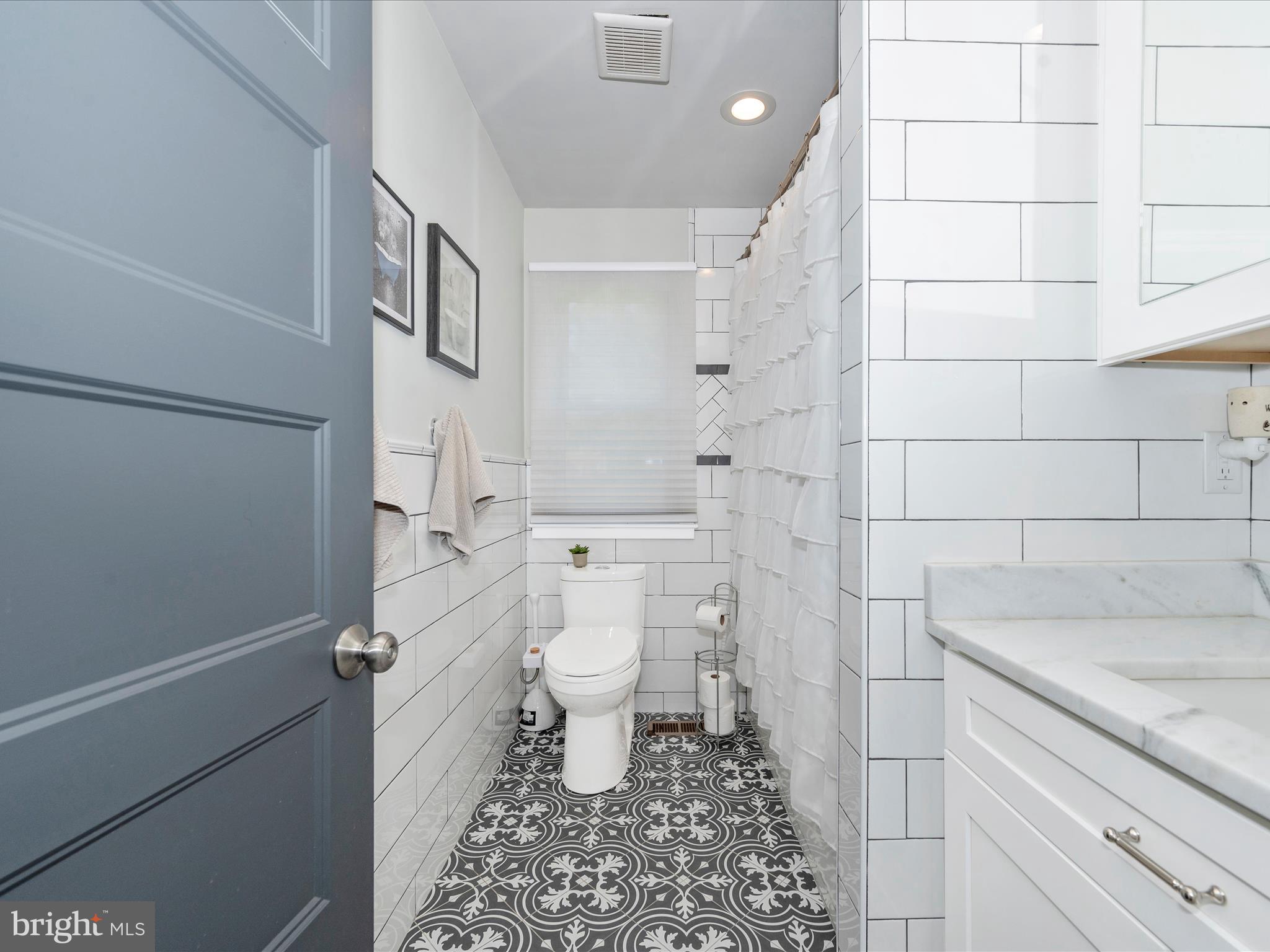 20305 BEAVER CREEK ROAD