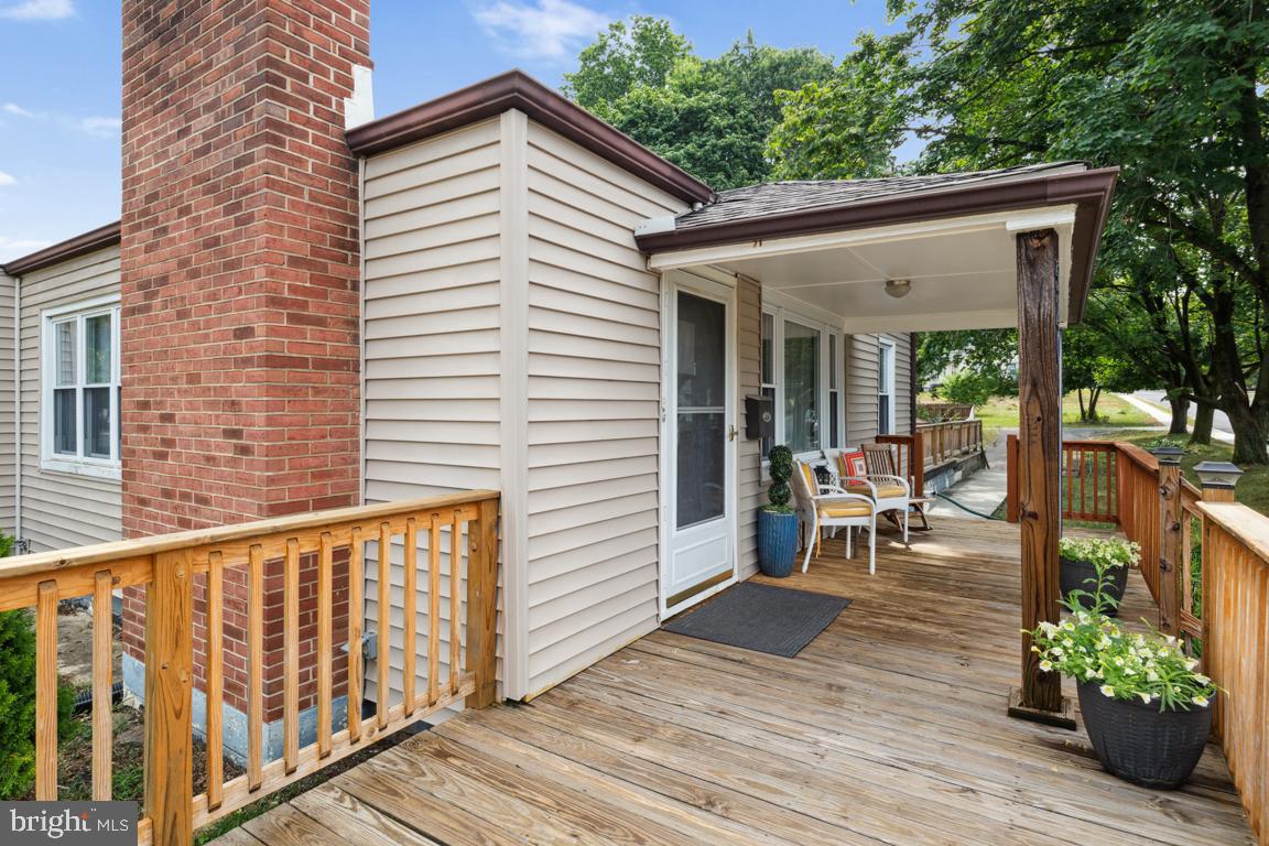520 W Irvin Ave