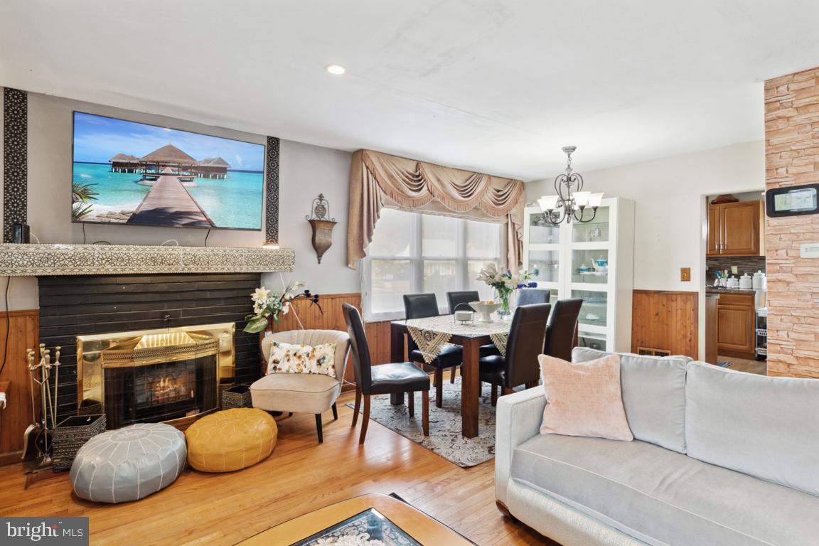 520 W Irvin Ave
