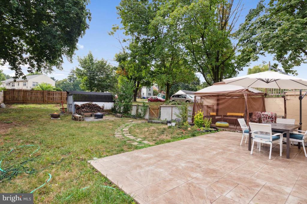 520 W Irvin Ave