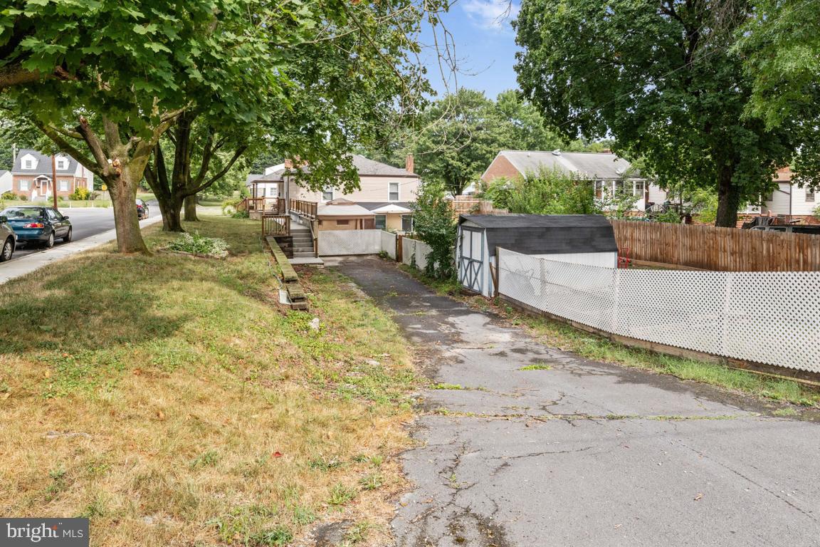 520 W Irvin Ave