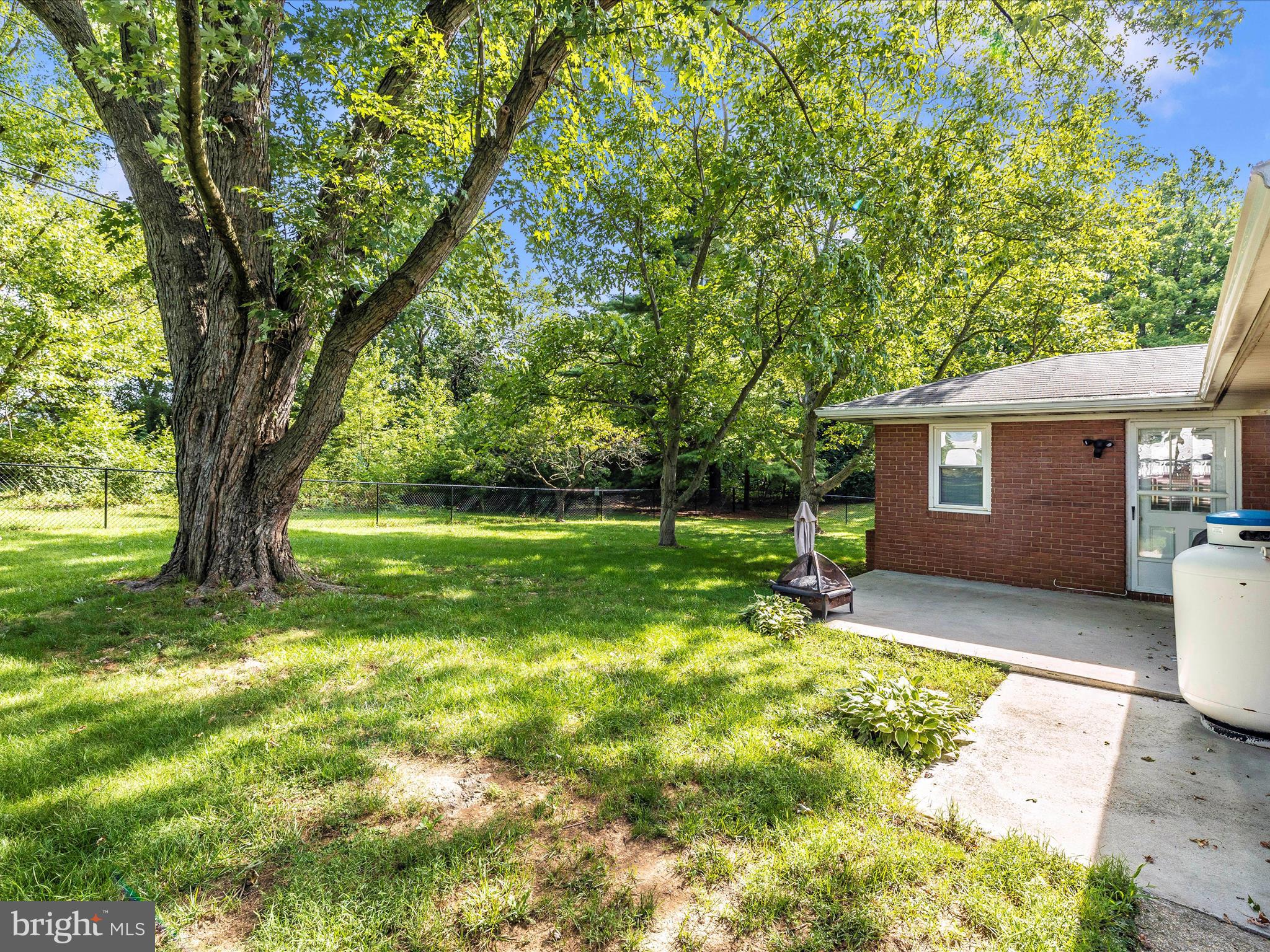 18506 SHERBROOKE DRIVE