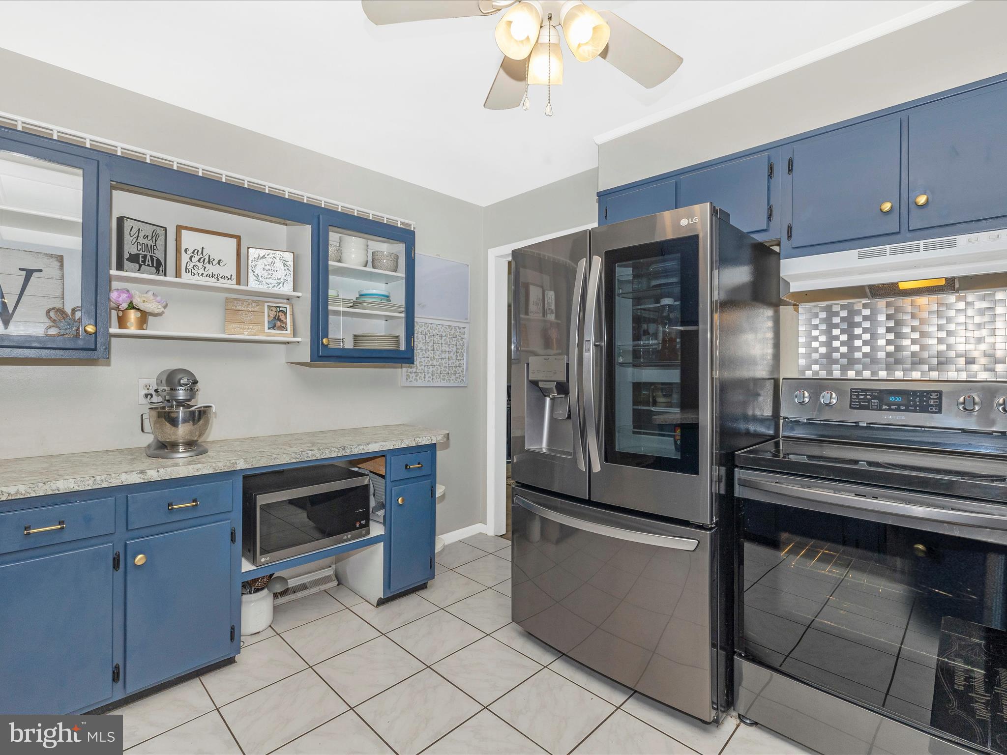 18506 SHERBROOKE DRIVE