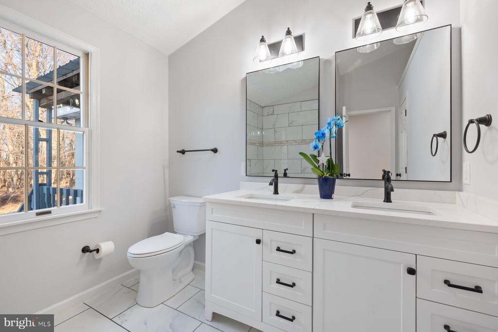 23052 Kateri Ln