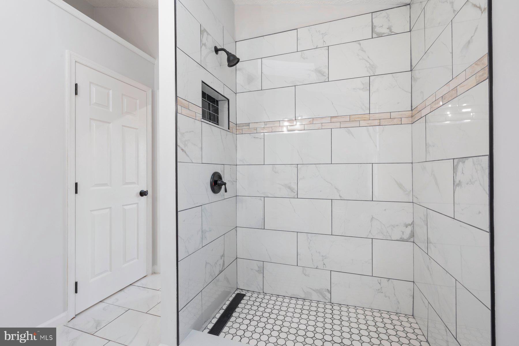 23052 Kateri Ln