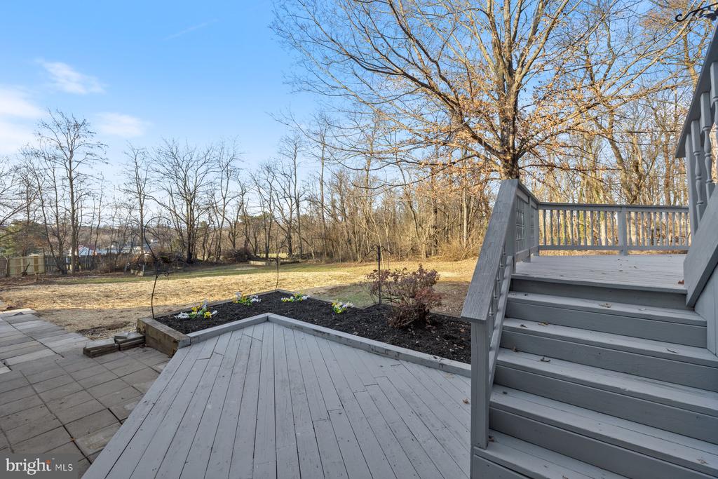 23052 Kateri Ln