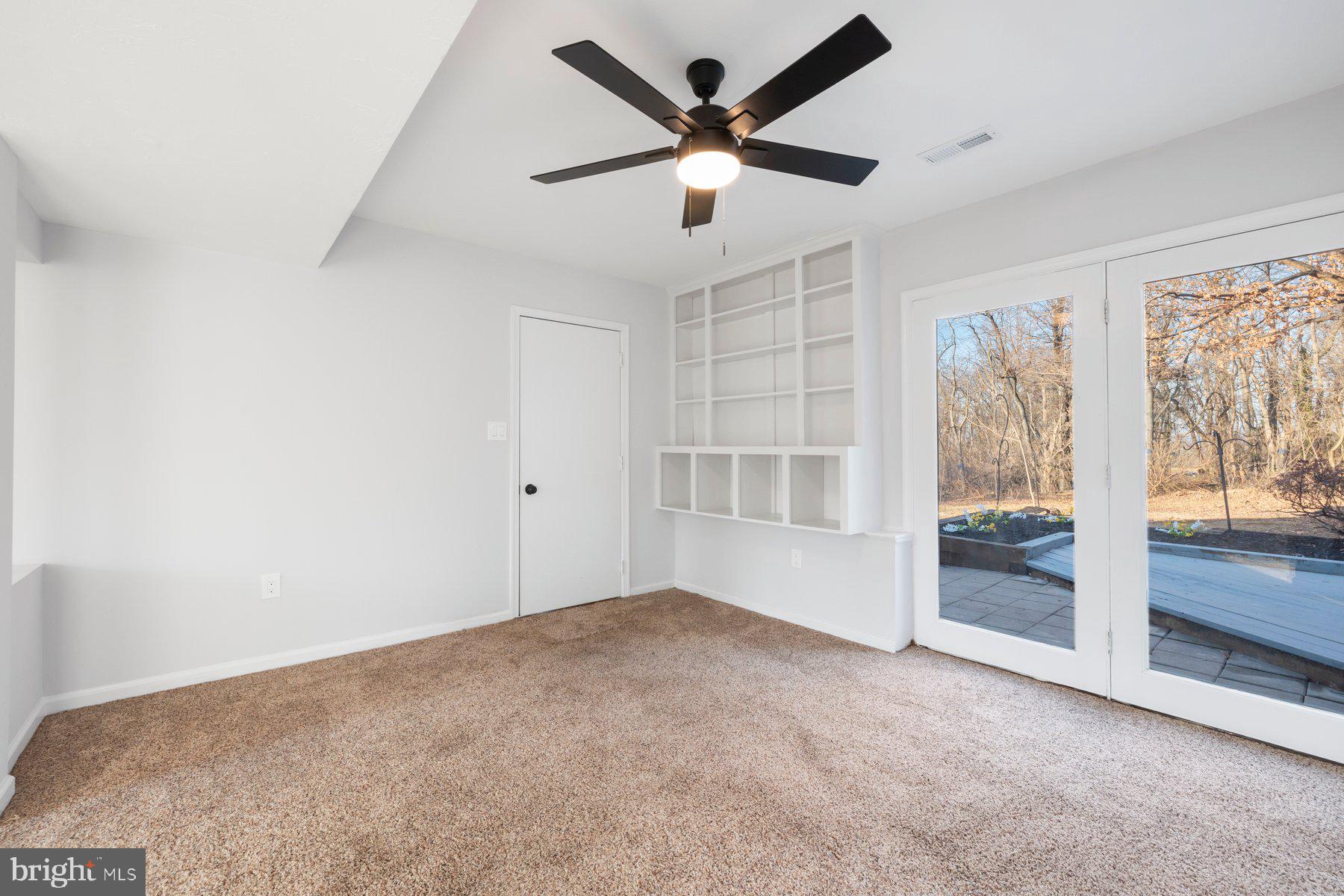 23052 Kateri Ln