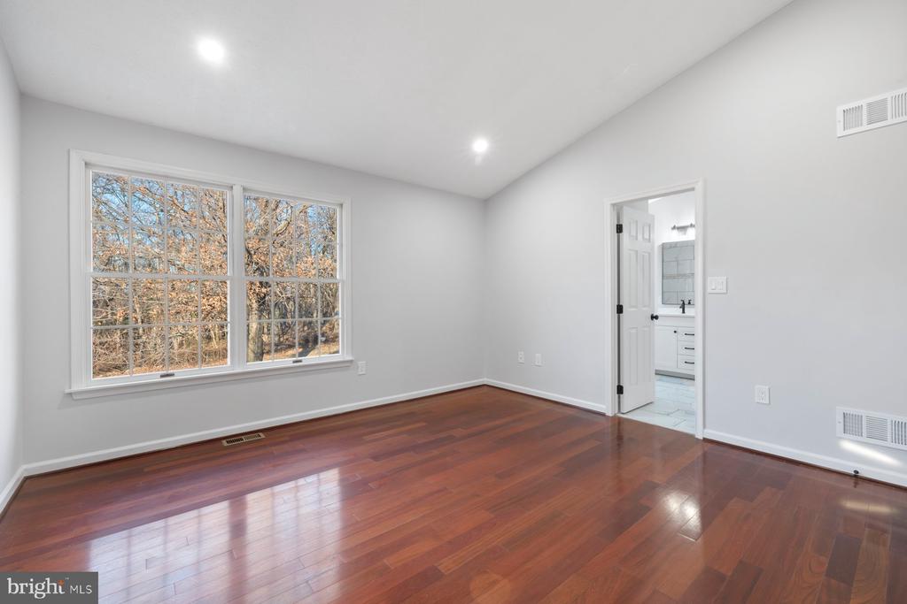 23052 Kateri Ln