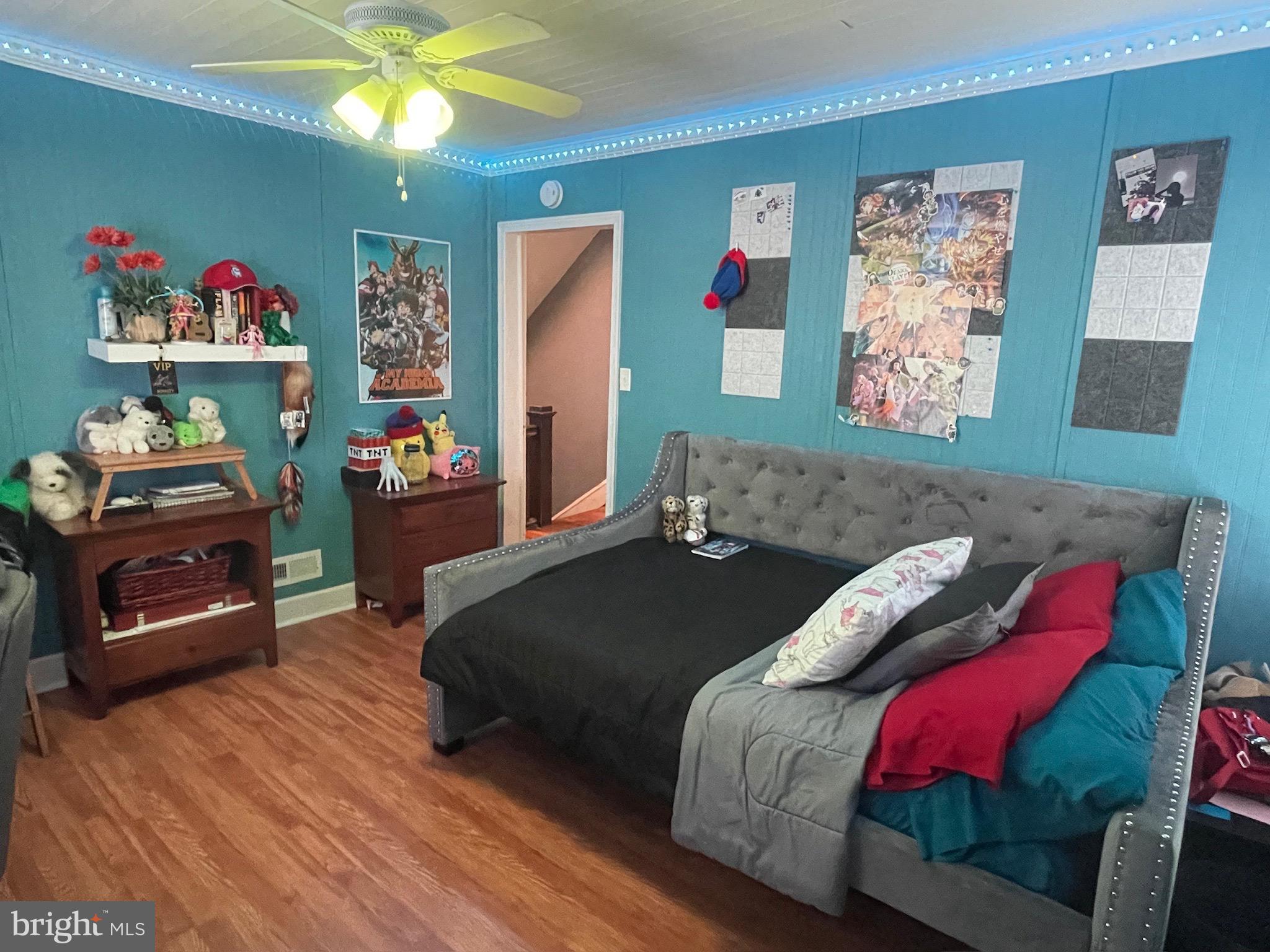 823 Guilford Ave