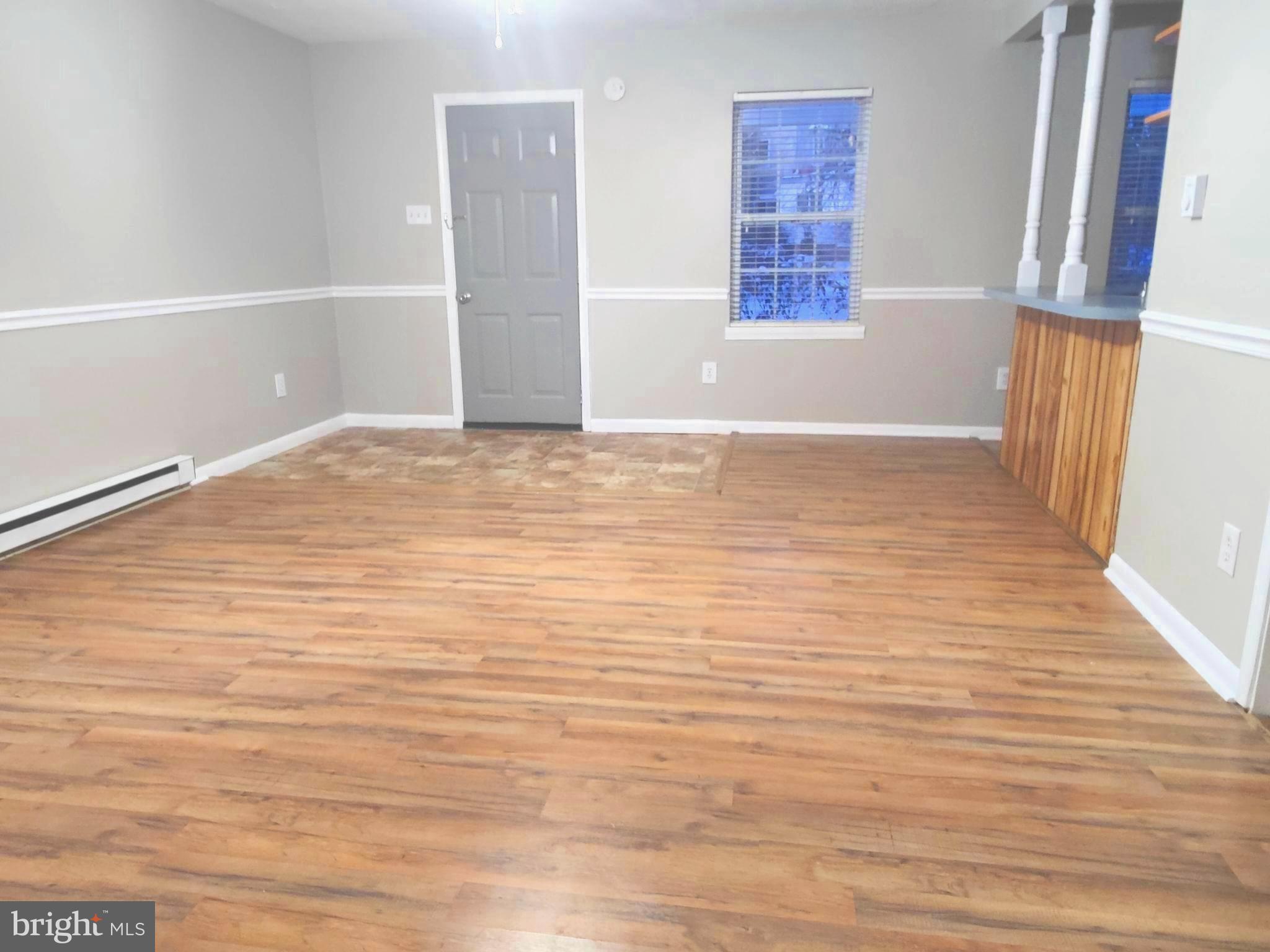 30 Bell Ln