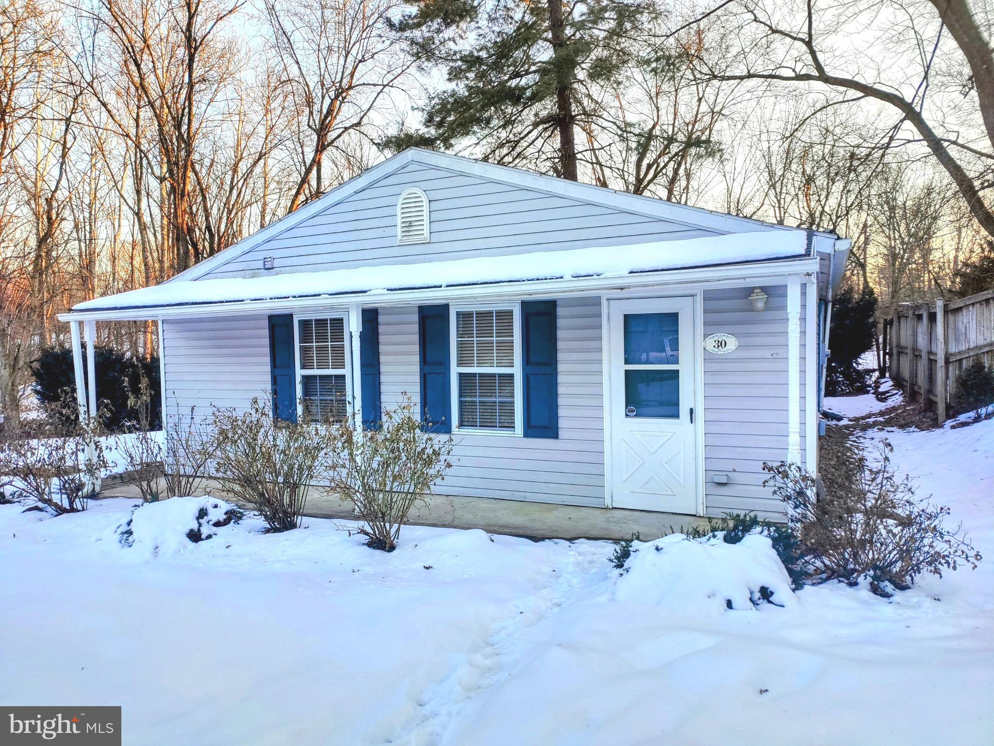 30 Bell Ln