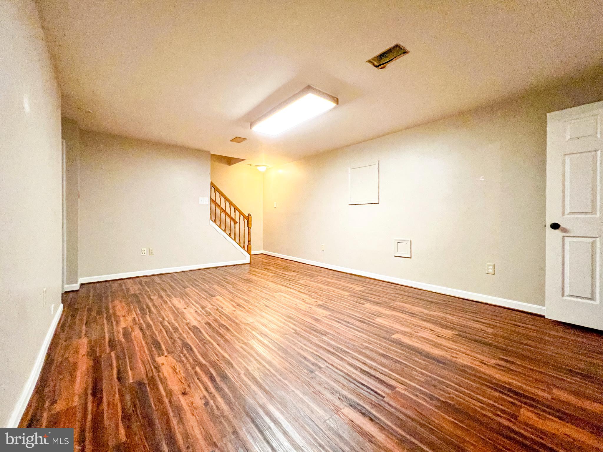 430 Westminster Ct