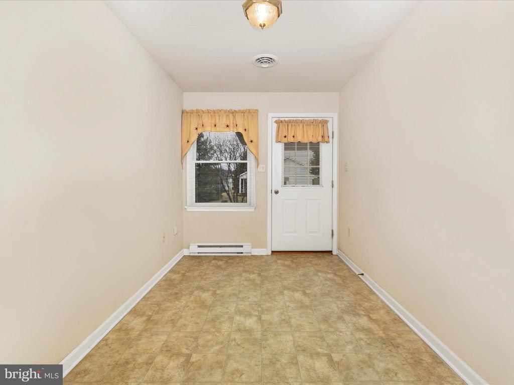 1233 GRAND LEGACY DRIVE