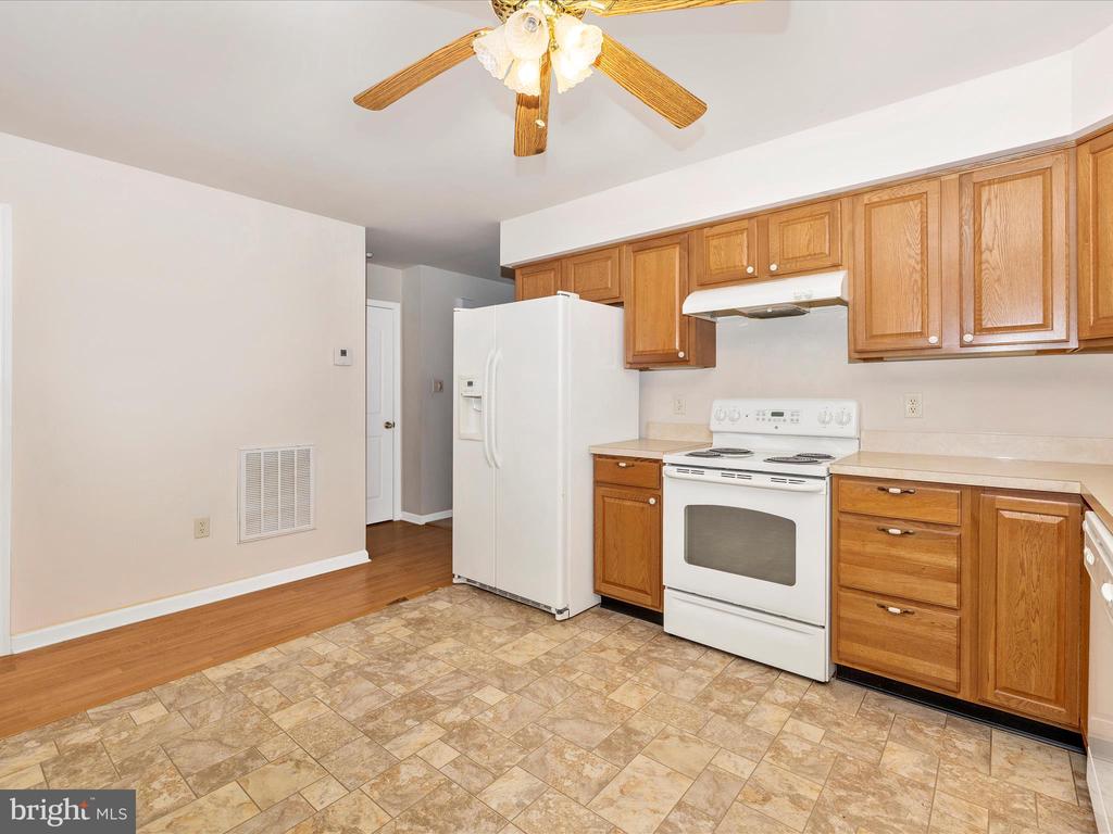 1233 GRAND LEGACY DRIVE