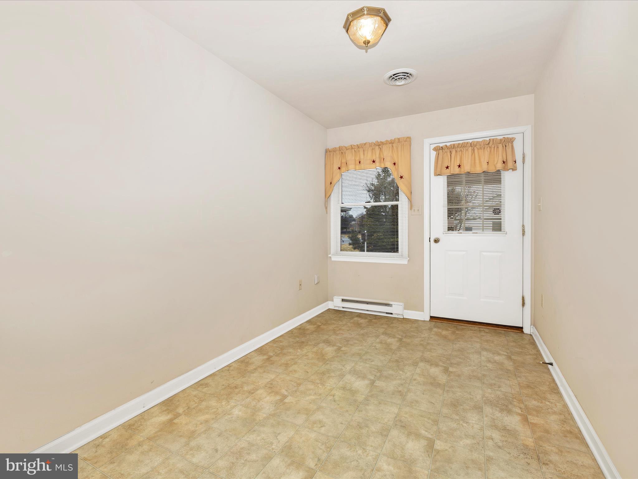 1233 GRAND LEGACY DRIVE