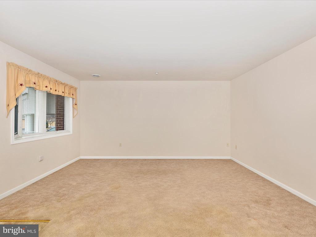 1233 GRAND LEGACY DRIVE