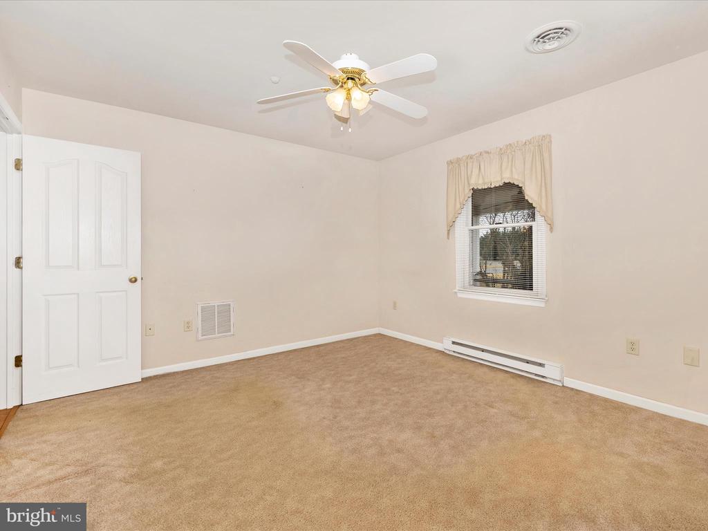 1233 GRAND LEGACY DRIVE