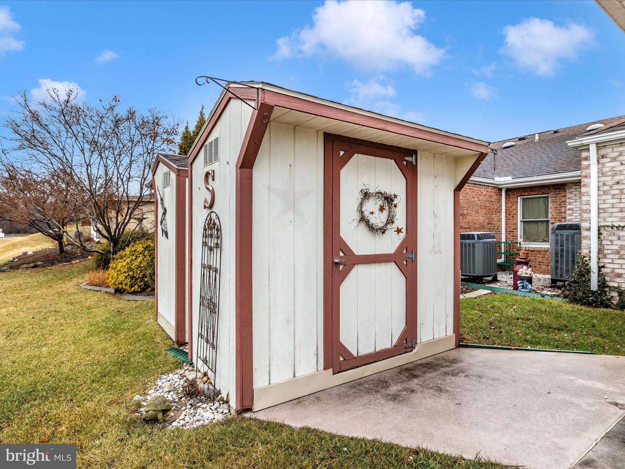 1233 GRAND LEGACY DRIVE