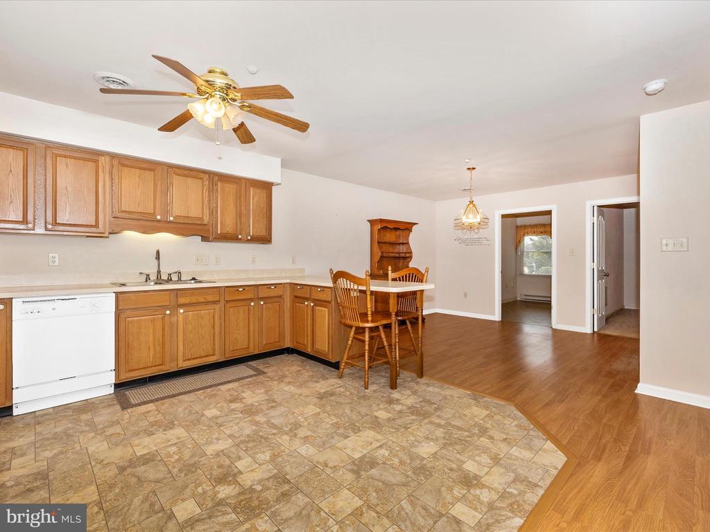 1233 GRAND LEGACY DRIVE