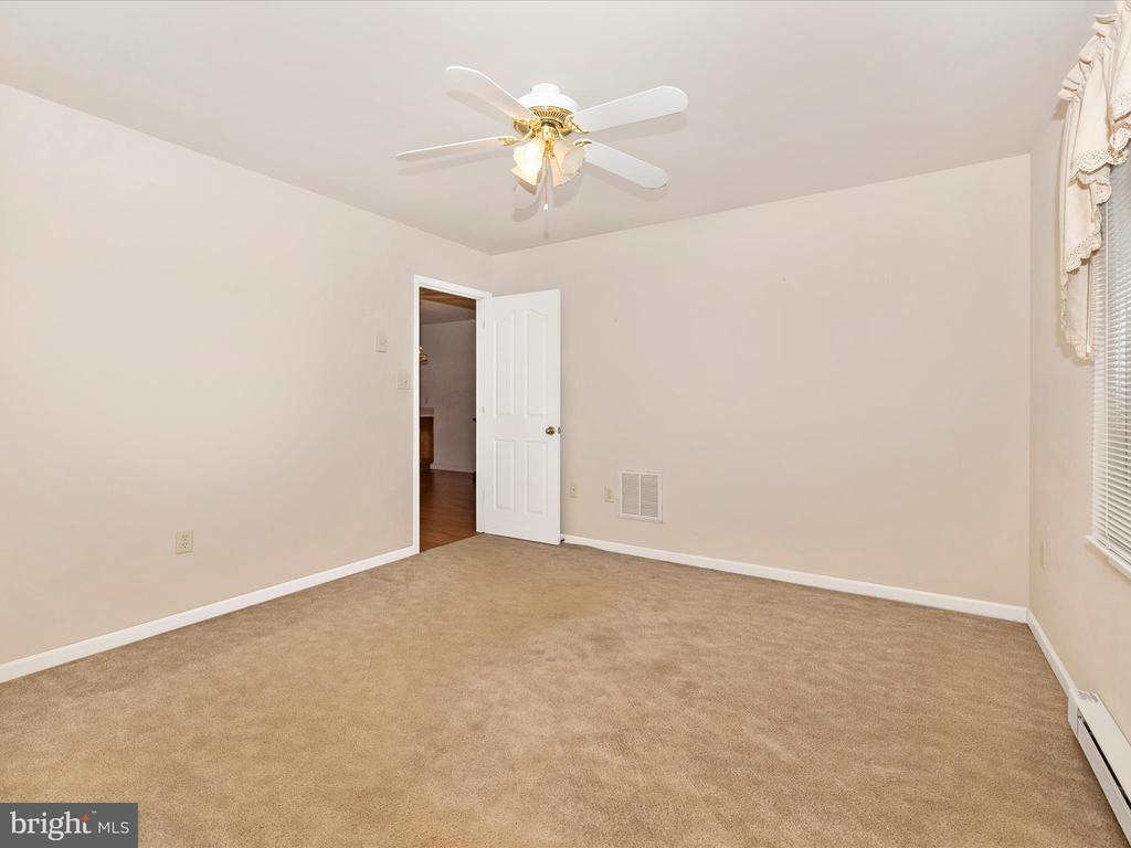 1233 GRAND LEGACY DRIVE