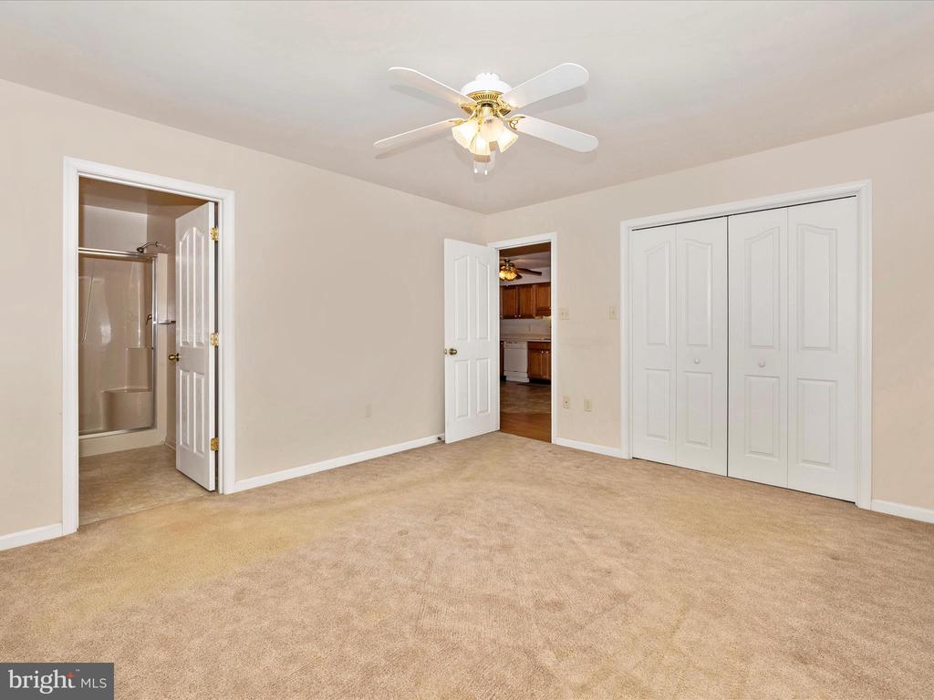 1233 GRAND LEGACY DRIVE